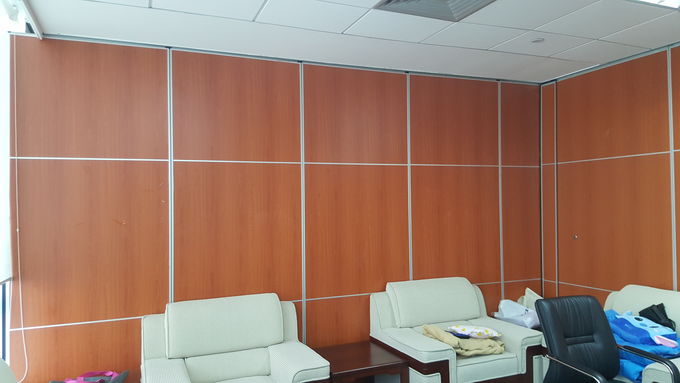 कार्यालय के लिए Melamine / फैब्रिक भूतल ध्वनिक वाणिज्यिक तह विभाजन दीवारों