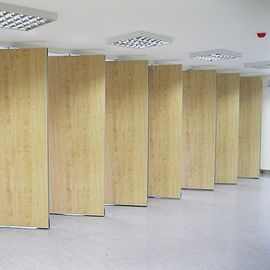 जंगम ध्वनिक साउंडप्रूफ कार्यालय विभाजन लकड़ी के दरवाजे 65 मिमी मोटाई