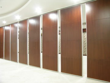 स्लाइडिंग दरवाजा ऑपरेट करने योग्य कार्यालय विभाजन दीवार शीर्ष हैंगिंग सिस्टम