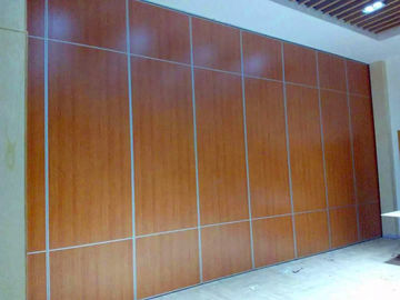 पोर्टेबल होटल मूवबल विभाजन दीवार ध्वनि प्रतिबिंबित सामग्री के साथ