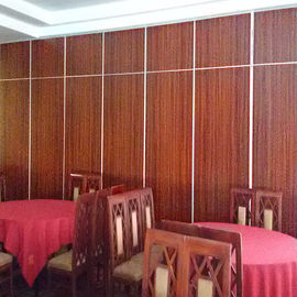 रेस्तरां 85 मिमी मोटाई 6 मीटर ऊँचाई के लिए फिसलने योग्य विभाजन दीवार