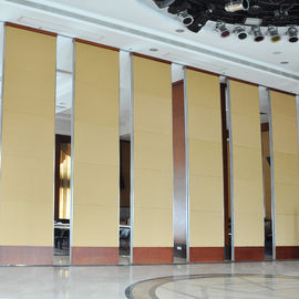 होटल 3 साल की वारंटी के लिए एल्यूमीनियम प्रोफ़ाइल लकड़ी के पैनल जंगम विभाजन की दीवार