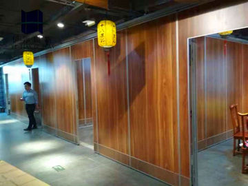 बैंक्वेट हॉल जंगम विभाजन एल्यूमीनियम मिश्र धातु और एमडीएफ बोर्ड सामग्री दीवारें