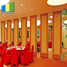 रेस्तरां के लिए बॉलरूम हैंगिंग फोल्डेबल विभाजन दीवार ध्वनिक कक्ष डिवाइडर