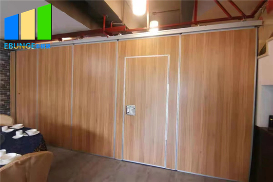 फाइव स्टार होटल के लिए रेस्तरां कक्ष लकड़ी अस्थायी ध्वनि सबूत विभाजन दीवार