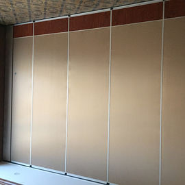 प्रशिक्षण केंद्र के लिए लकड़ी की सामग्री प्रचालनीय ध्वनिक तह विभाजन दीवार
