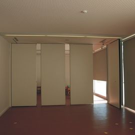 एल्यूमीनियम स्वचालित स्लाइडिंग सम्मेलन कक्ष मोबाइल दरवाजे विभाजन दीवार